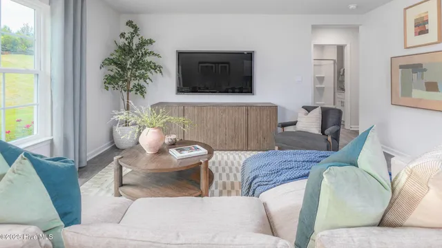 $327,990 | 206 Wood Street, La Grange, NC 28551