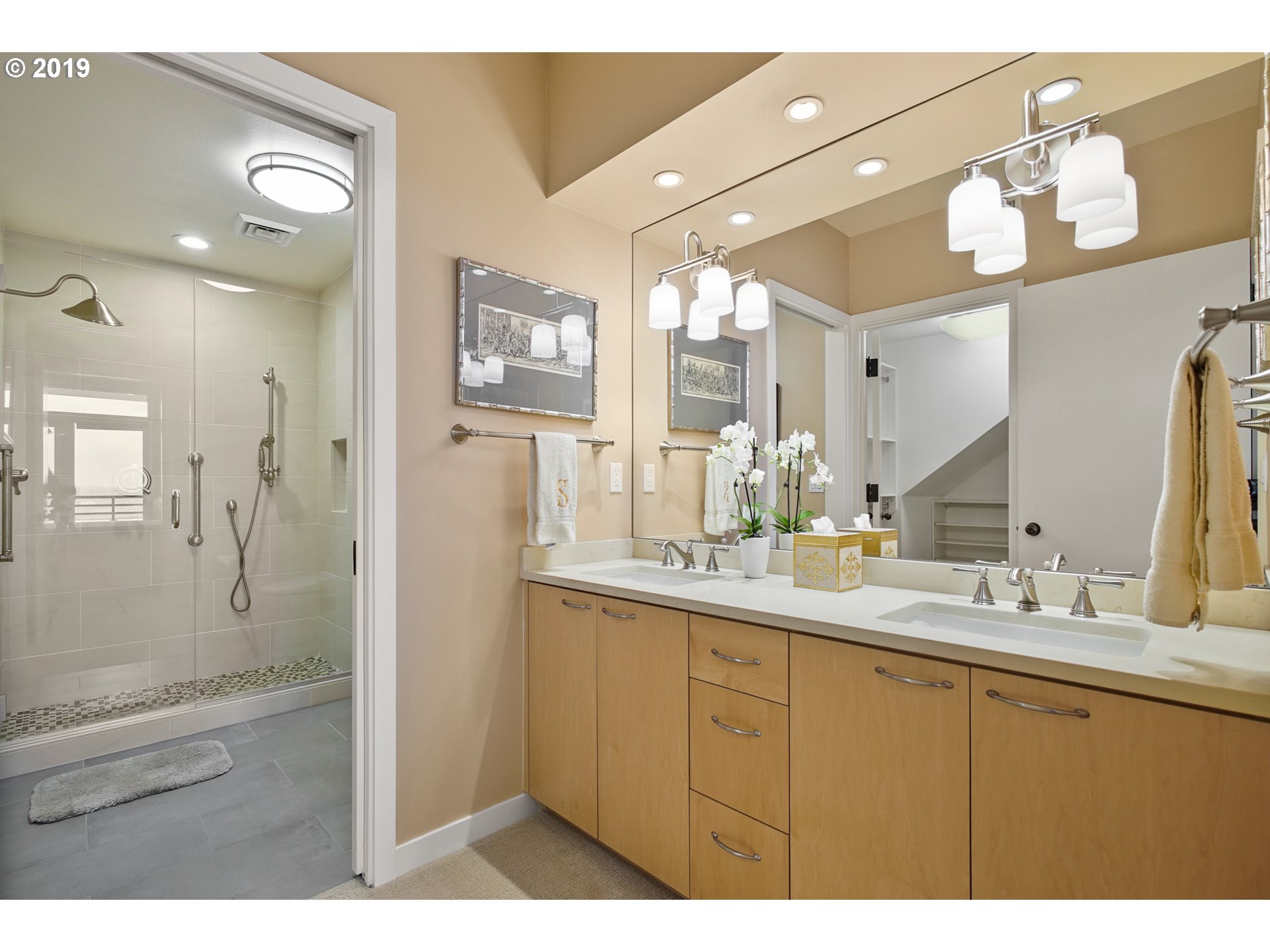 2445 Northwest Westover Road, Unit 407 Portland, OR 97210 - Photo 16 of 32 Gallery Image 16