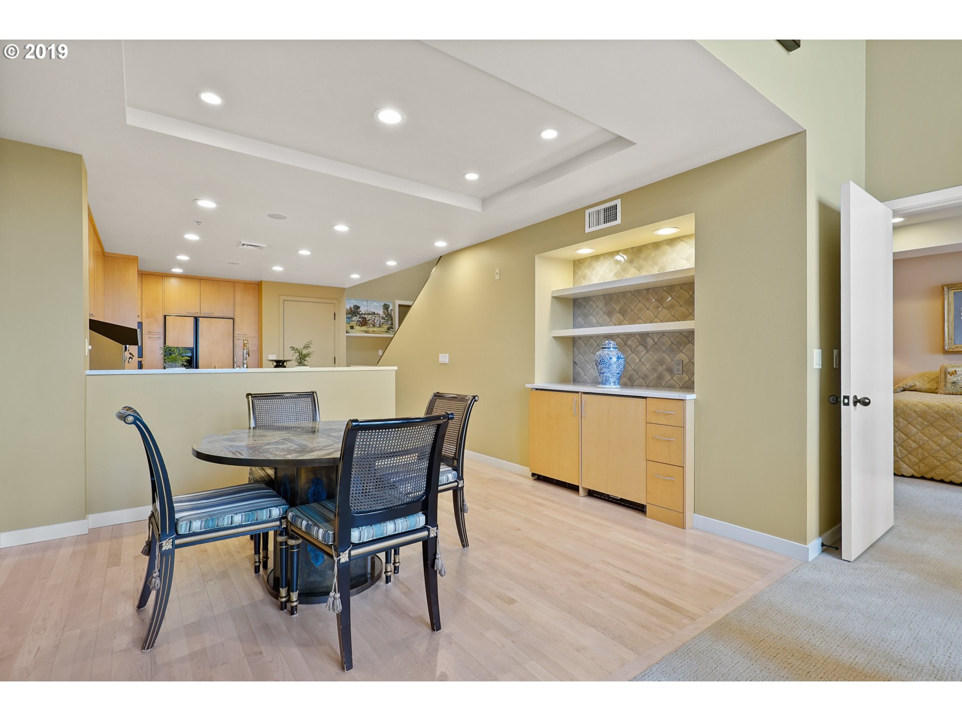 2445 Northwest Westover Road, Unit 407 Portland, OR 97210 - Photo 6 of 32 Gallery Image 6