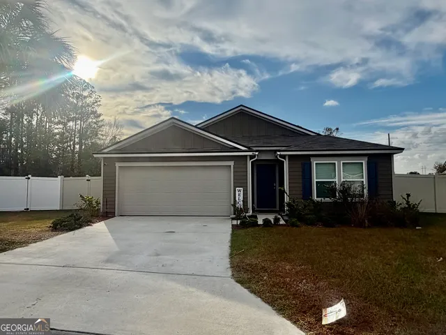 $2,200 | 90 Landing Boulevard, Woodbine, GA 31569