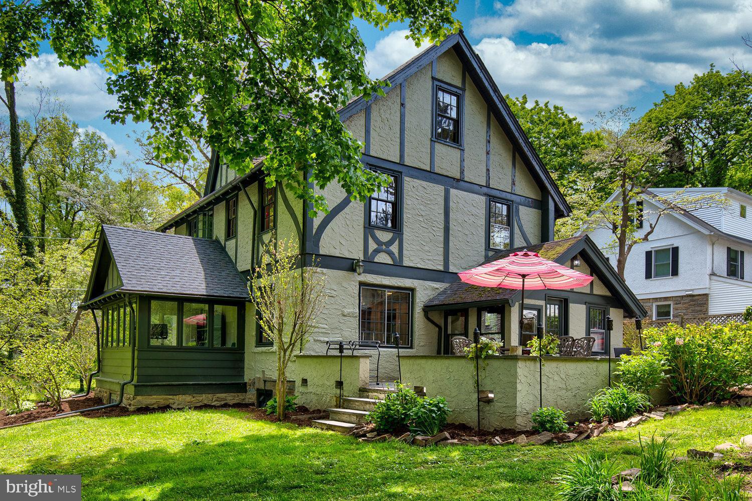 199 Woodward Road Media, PA 19063 - Photo 31 of 32 Dine al fresco every night!