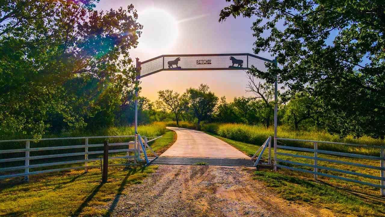 1373 Klein Road Henrietta, TX 76365 - Photo 1 of 1 Gallery Image 1