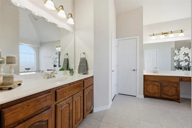 $560,000 | 1524 Desert Hills Drive, Fort Worth, TX 76052