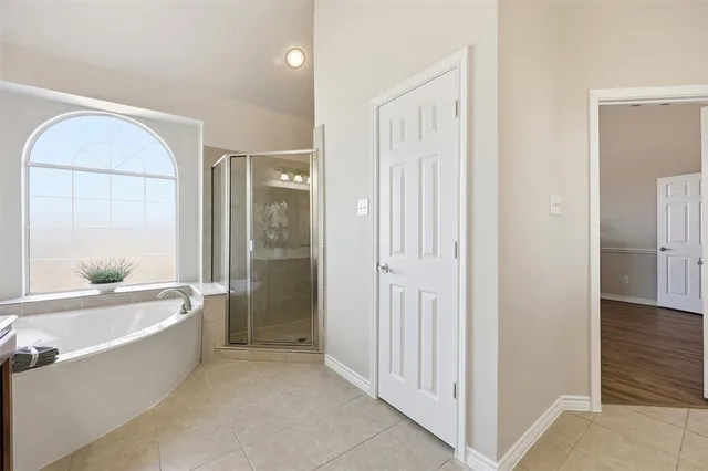 $560,000 | 1524 Desert Hills Drive, Fort Worth, TX 76052