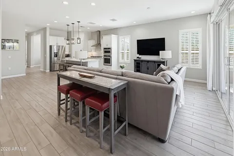 $829,000 | 2120 East Park View Lane, Phoenix, AZ 85024