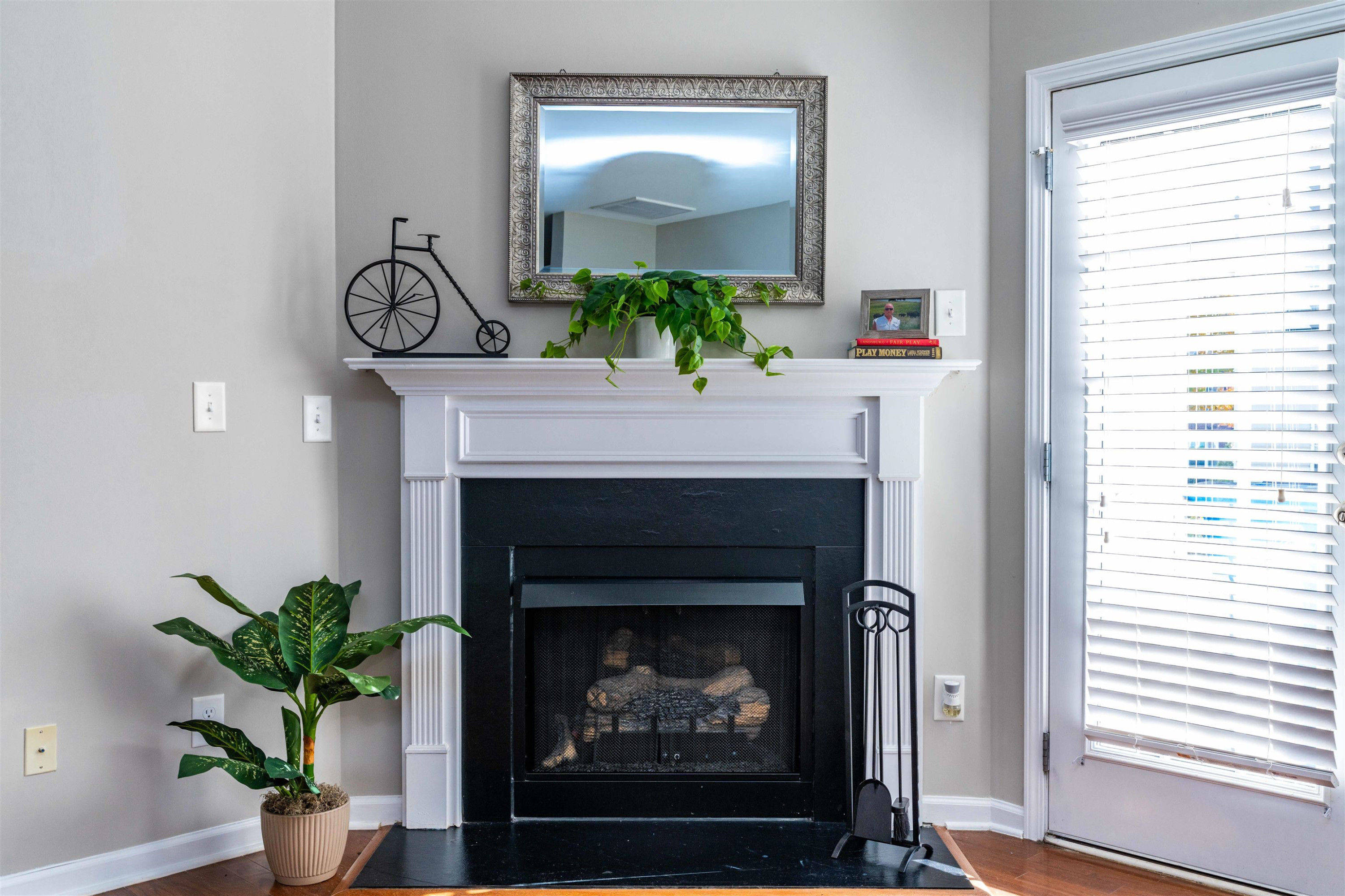 710 Bryant Street Raleigh, NC 27603 - Photo 4 of 42 Photo 4