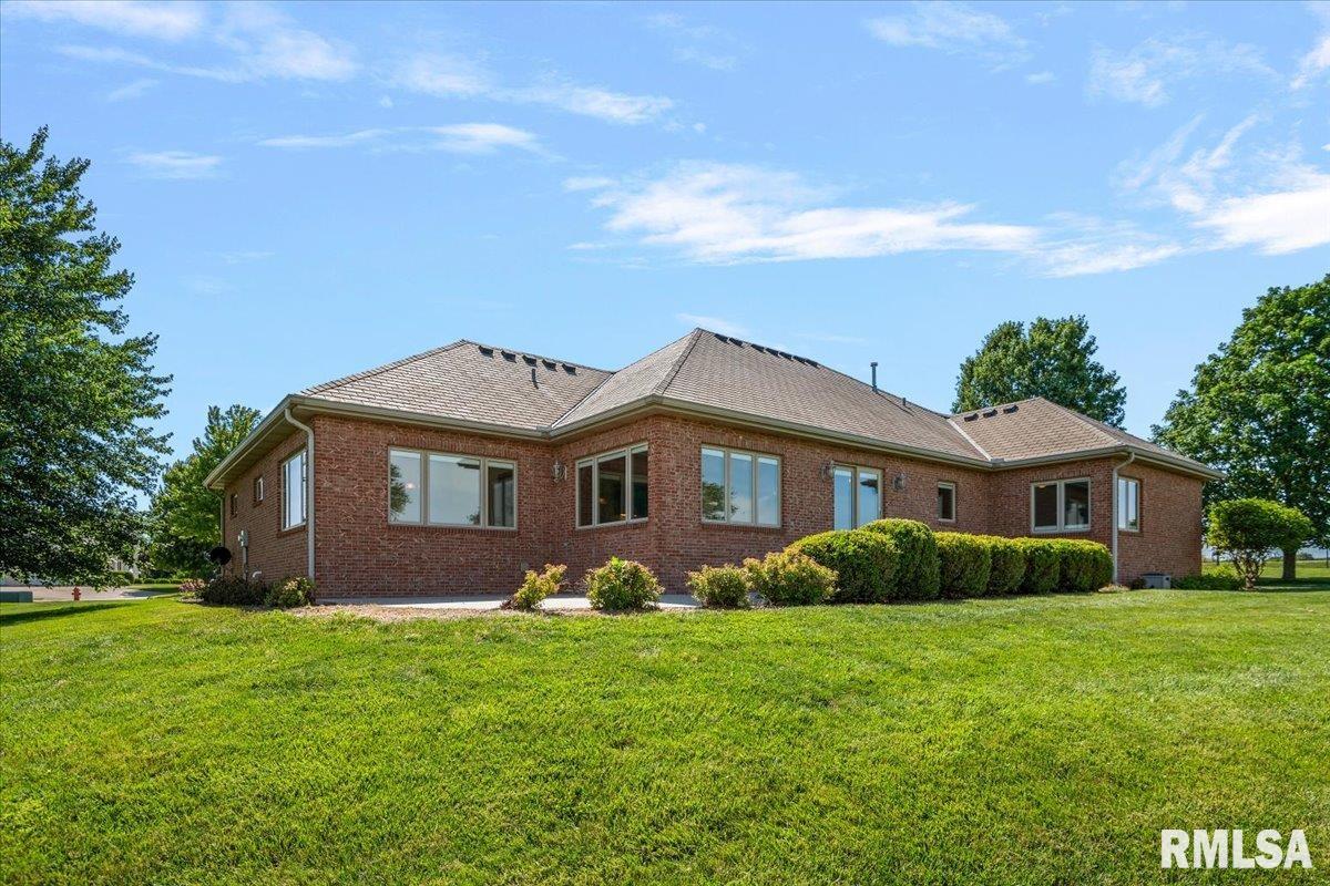 1582 West Autumn Ridge Road Sherman, IL 62707 - Photo 46 of 52