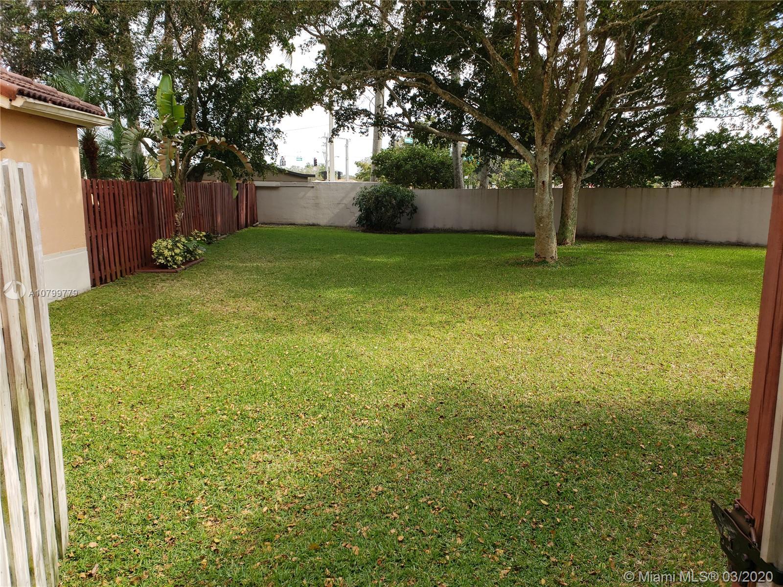 11200 Rockinghorse Road Cooper City, FL 33026 - Photo 5 of 33