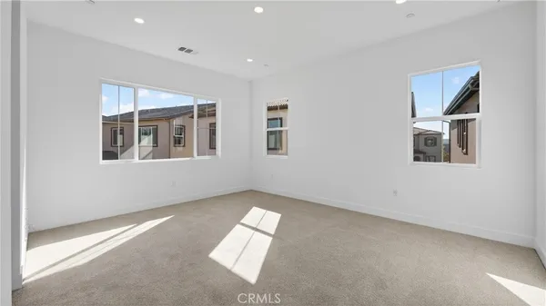 $6,500 | 107 Pansy, Irvine, CA 92618