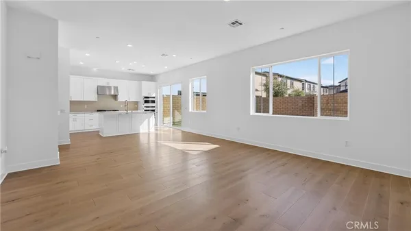 $6,500 | 107 Pansy, Irvine, CA 92618