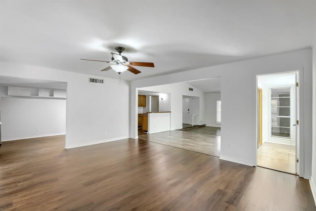 11026 McCree Road Dallas, TX 75238 - Photo 16 of 28 Gallery Image 16