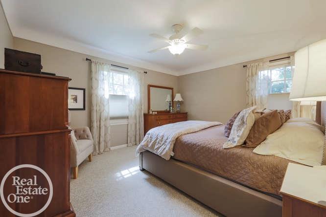 87 Ridge Road Grosse Pointe Farms, MI 48236 - Photo 15 of 43