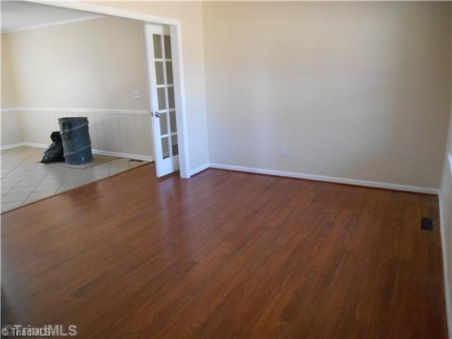 4995 Pine Hall Road Walkertown, NC 27051 - Photo 11 of 16 Living Room.