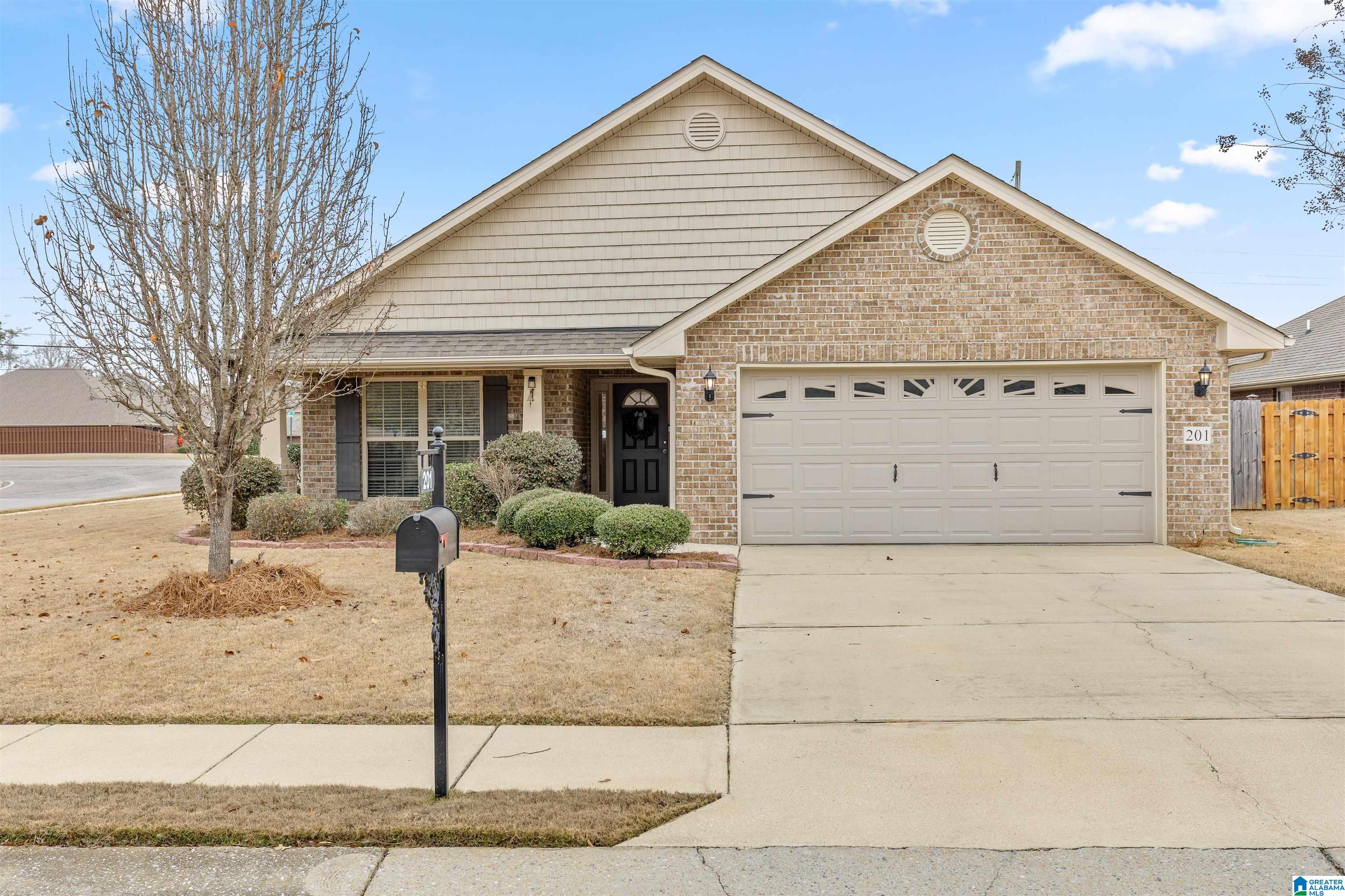 201 Makena Way Alabaster, AL 35007 - Photo 2 of 35