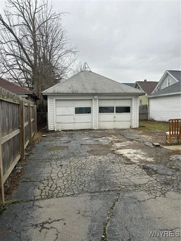 $1,400 | 528 Ontario Street, Buffalo, NY 14207