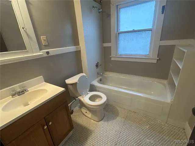 $1,400 | 528 Ontario Street, Buffalo, NY 14207