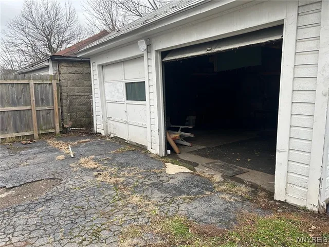 $1,400 | 528 Ontario Street, Buffalo, NY 14207