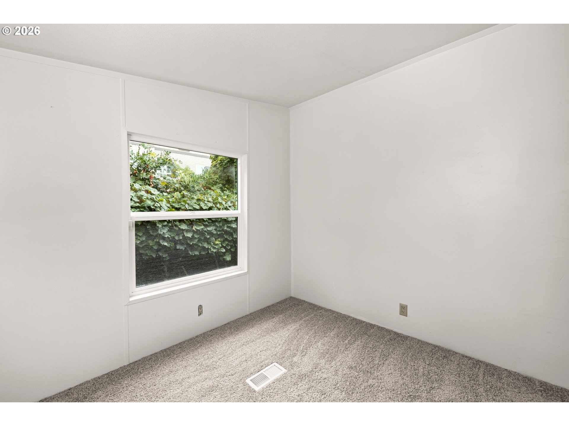 13115 Southeast Foster Road, Unit 22 Portland, OR 97236 - Photo 18 of 40