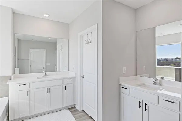$2,995 | 3310 Amber Waves Drive, Plant City, FL 33565