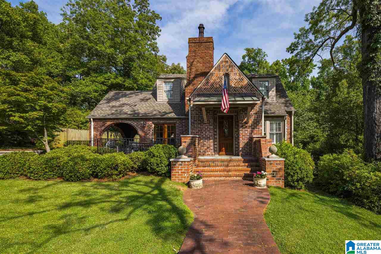 2916 Thornhill Road Birmingham, AL 35213 - Photo 2 of 49