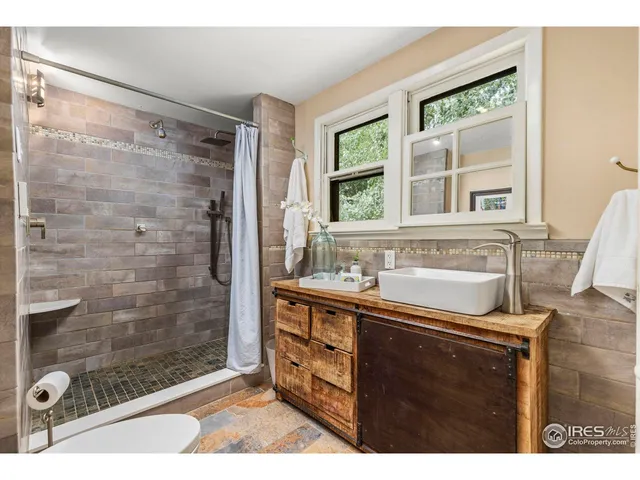 $1,125,000 | 831 4th Avenue, Longmont, CO 80501