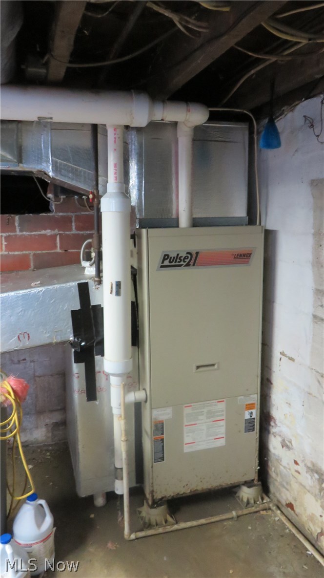 21259 Quarry Road Wellington, OH 44090 - Photo 23 of 30 Furnace.