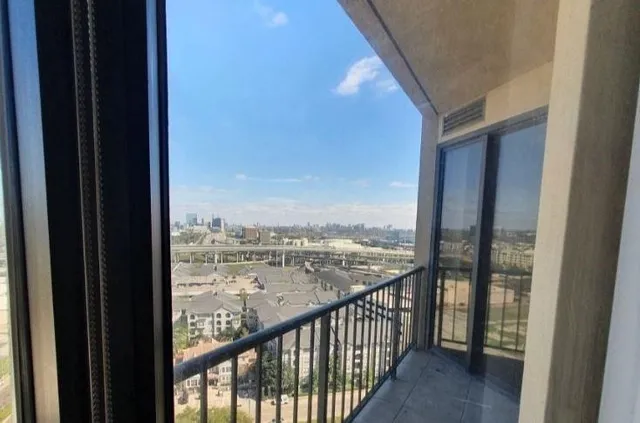 $298,000 | 3350 McCue Road, Unit 1703, Houston, TX 77056