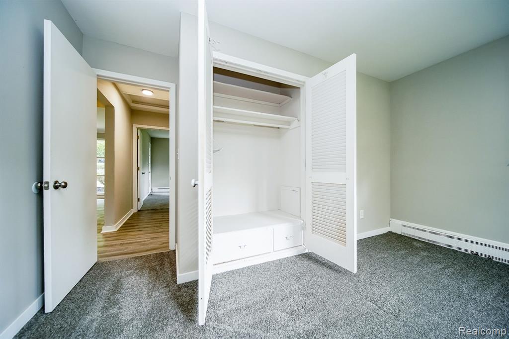 29200 Utley Road Farmington Hills, MI 48334 - Photo 37 of 64
