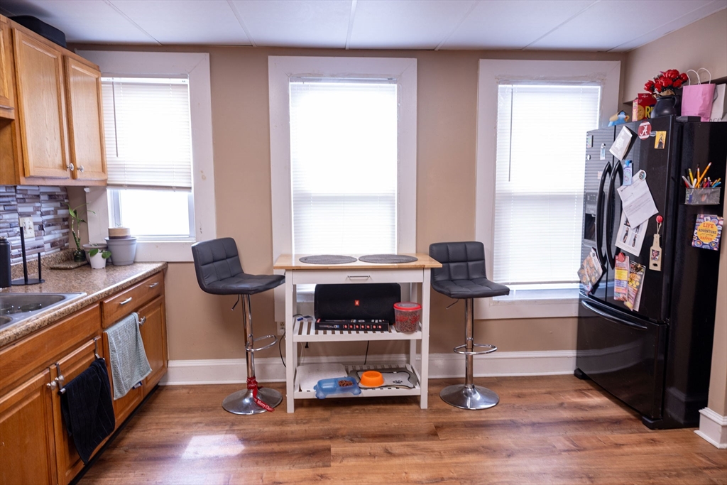 38 Greenacre Square, Unit 2 Springfield, MA 01105 - Photo 4 of 11