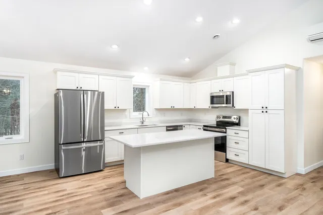 $609,500 | 1802 Rice Lake Road, Duluth, MN 55811