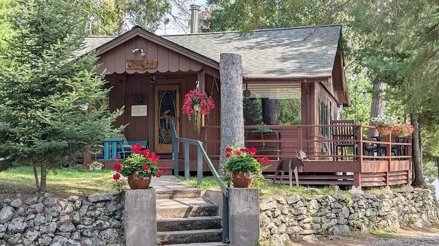 $1,985,000 | 8450 Vermilion Drive, Cook, MN 55723