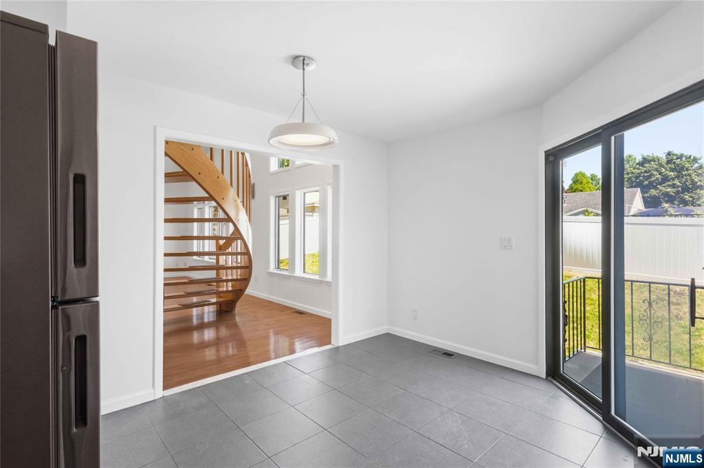 131 Haase Avenue Paramus, NJ 07652 - Photo 14 of 50