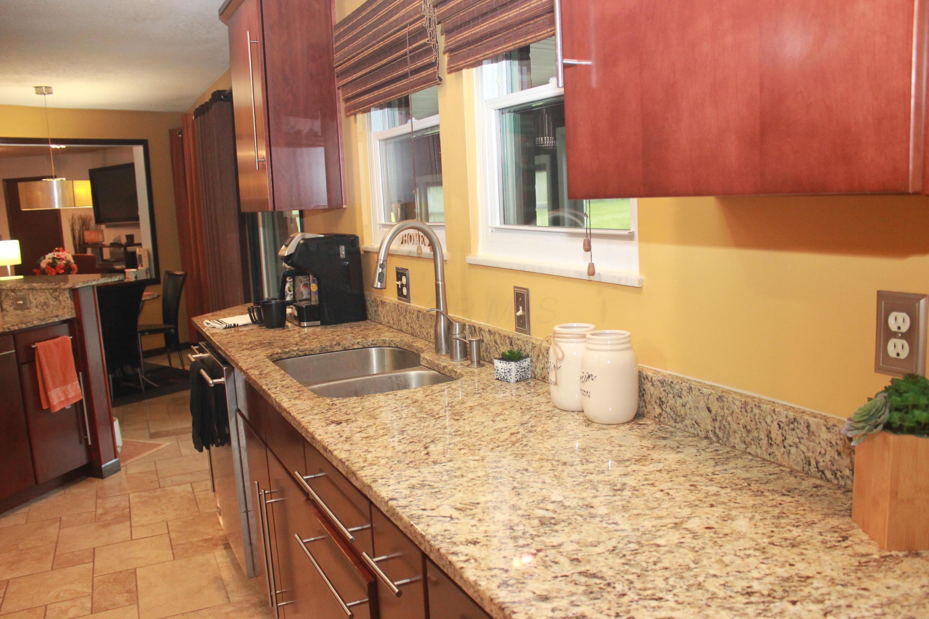 602 Hibbs Road Grove City, OH 43123 - Photo 13 of 50 IMG_5321