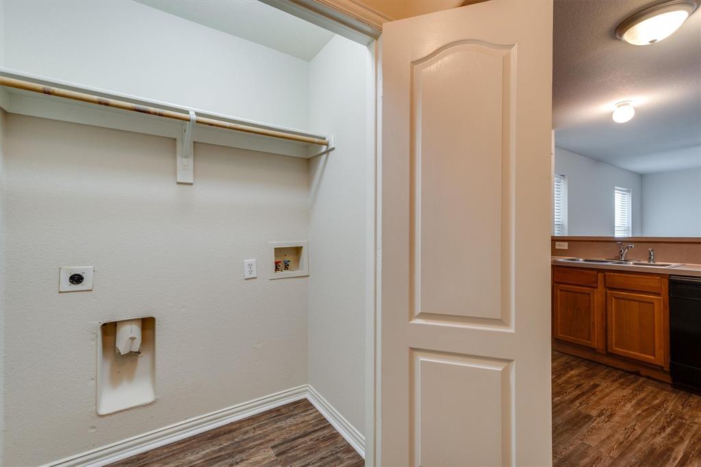 121 Cliff Height Circle Dallas, TX 75241 - Photo 18 of 25
