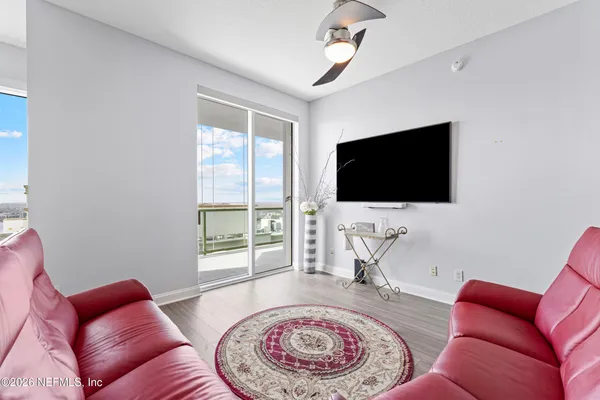 $599,000 | 1431 Riverplace Boulevard, Unit 3002, Jacksonville, FL 32207