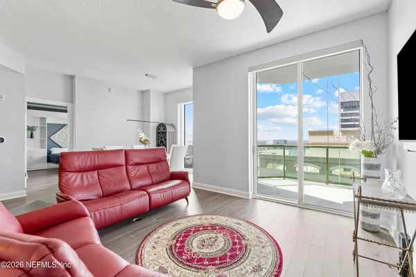 $599,000 | 1431 Riverplace Boulevard, Unit 3002, Jacksonville, FL 32207