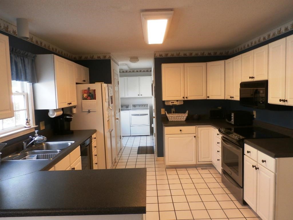 205 Prince Ranier Drive Clemson, SC 29631 - Photo 8 of 25 Gallery Image 8