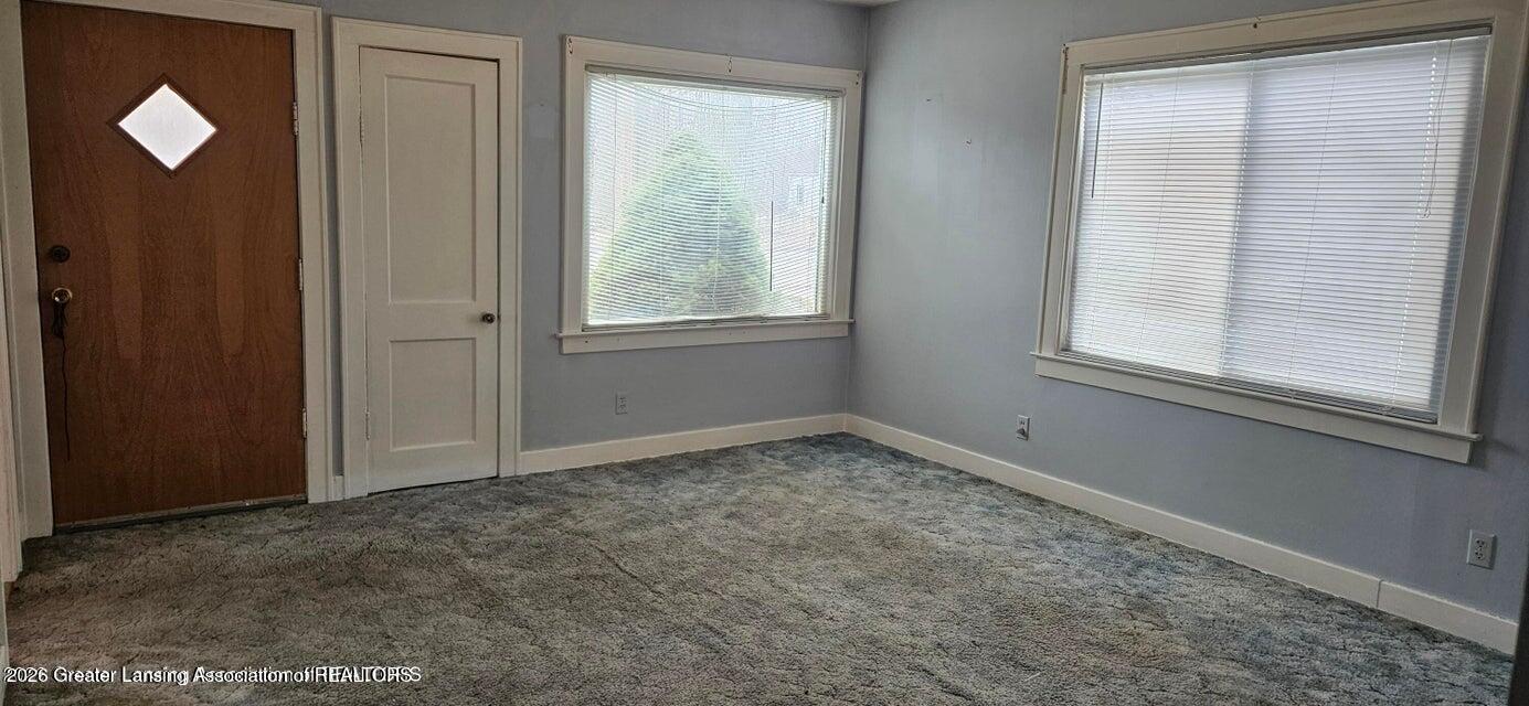 3220 West Miller Road Lansing, MI 48911 - Photo 3 of 16 3