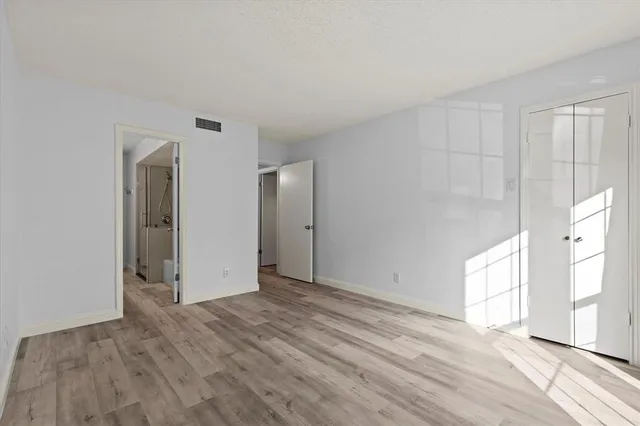 $200,000 | 15221 Berry Trail, Unit 709, Dallas, TX 75248