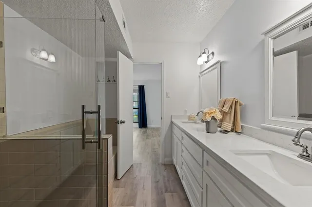 $200,000 | 15221 Berry Trail, Unit 709, Dallas, TX 75248