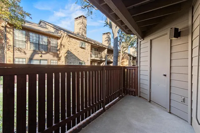 $200,000 | 15221 Berry Trail, Unit 709, Dallas, TX 75248