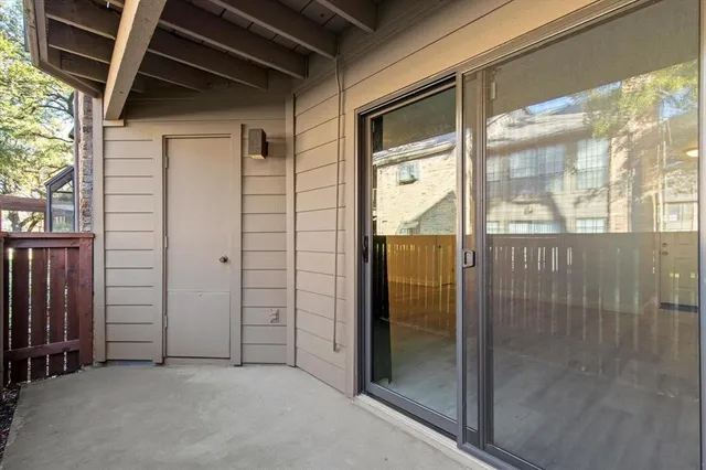 $200,000 | 15221 Berry Trail, Unit 709, Dallas, TX 75248