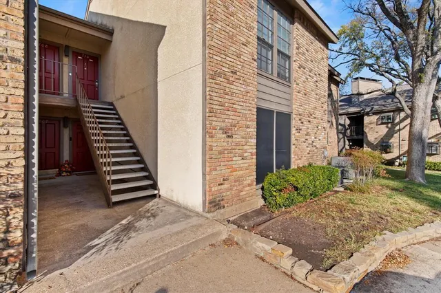 $200,000 | 15221 Berry Trail, Unit 709, Dallas, TX 75248