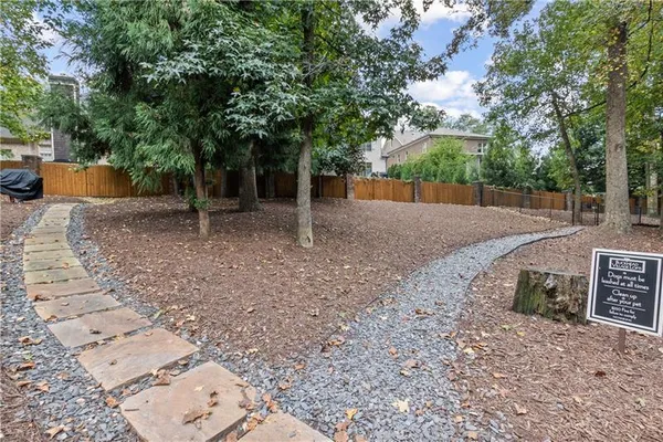 $4,800 | 3235 Roswell Road Northeast, Unit 409, Atlanta, GA 30305