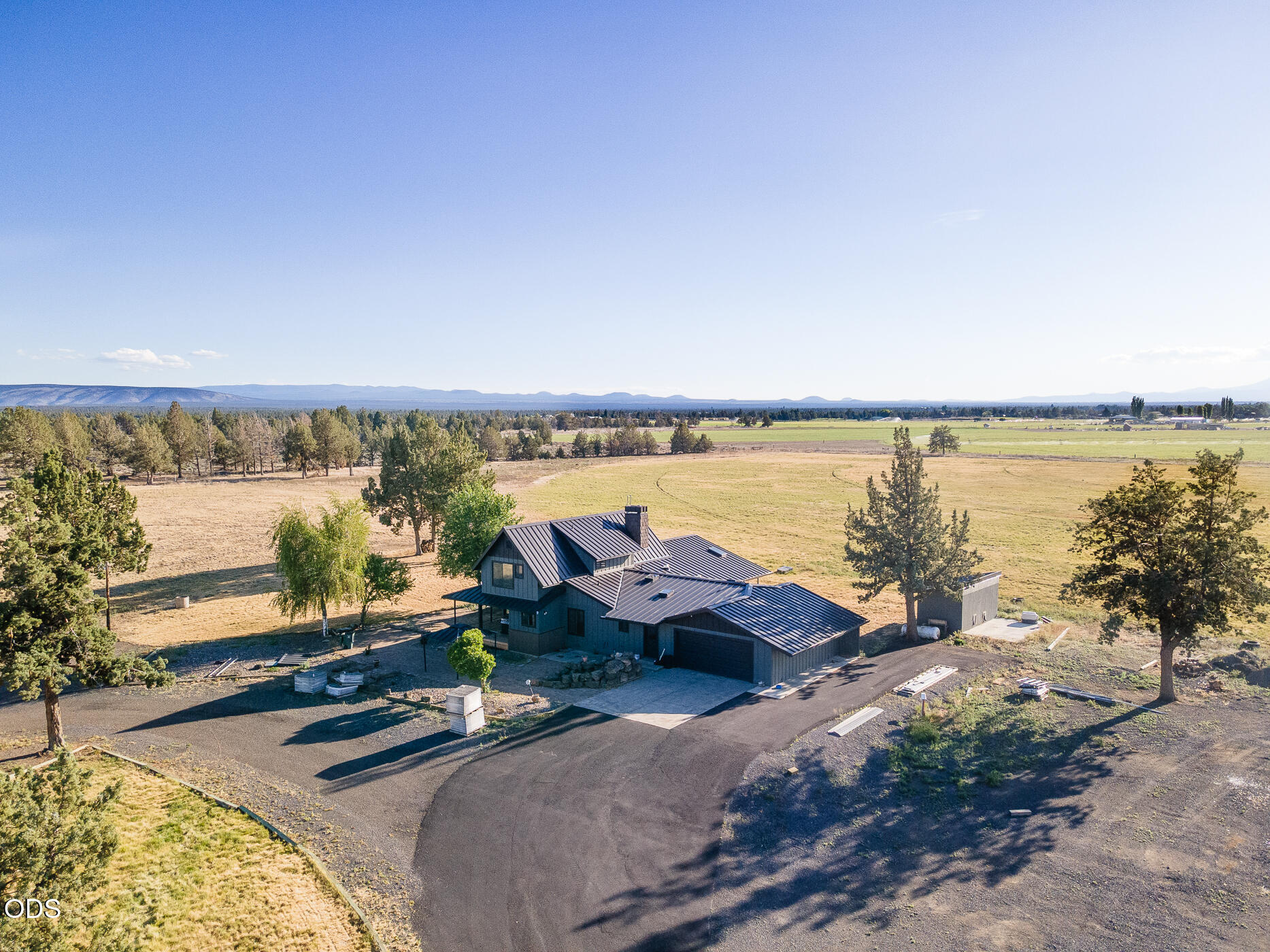 26275 Willard Road Bend, OR 97701 - Photo 56 of 68