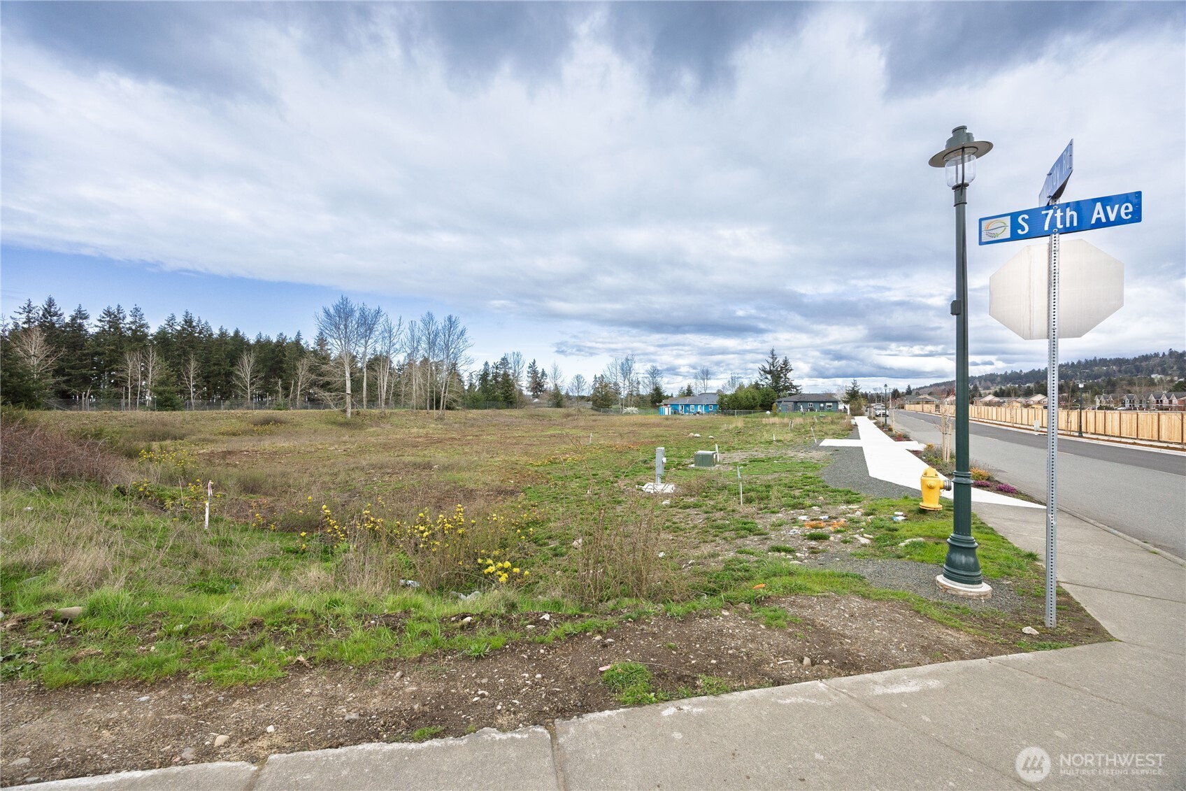 660 McCurdy Road Sequim, WA 98382 - Photo 21 of 22 a view of a lake with a big yard