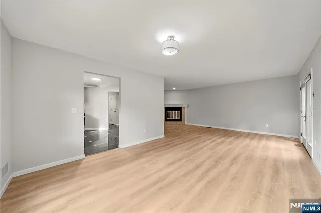 $4,700 | 121 Broadway, Cresskill, NJ 07626