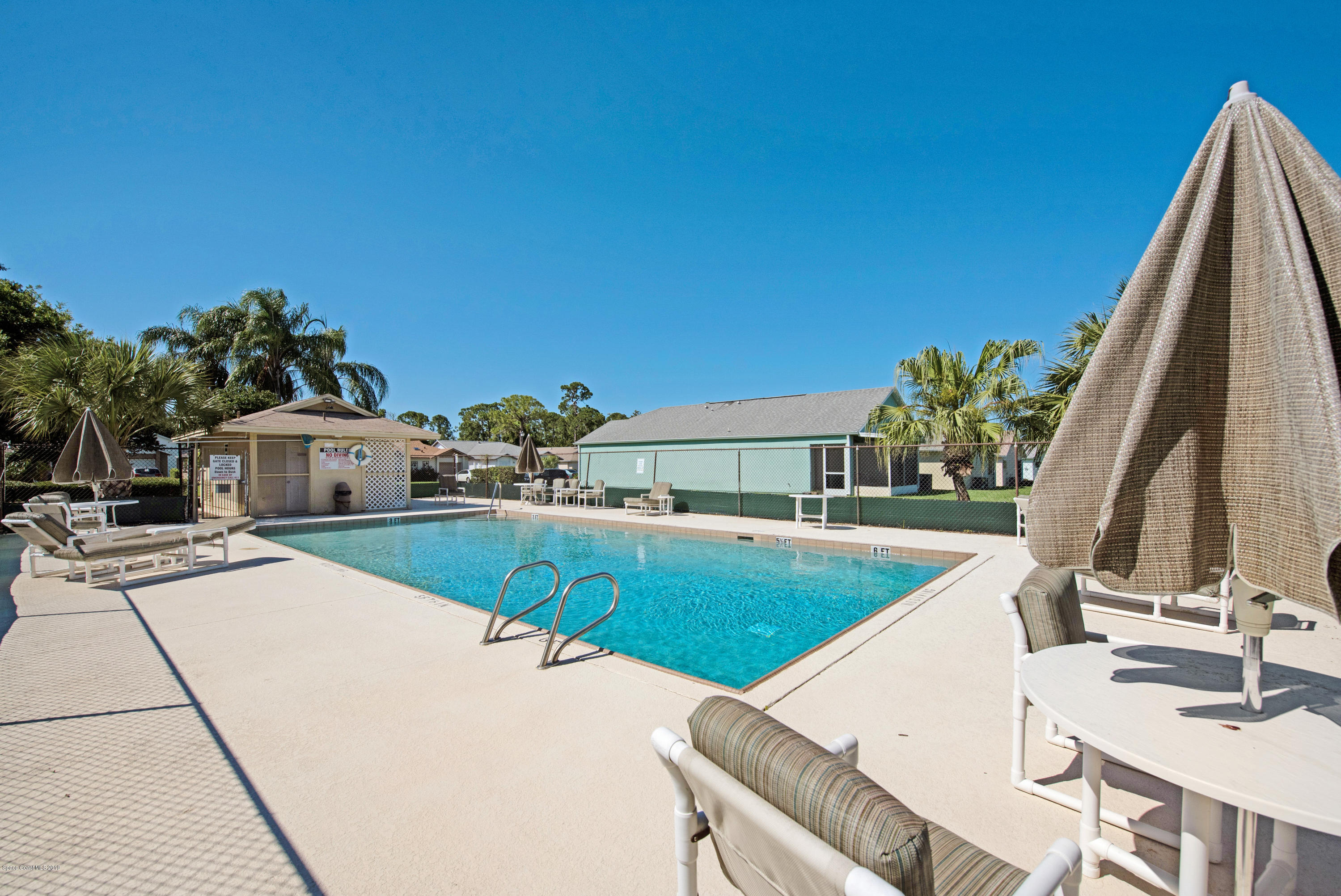 375 Myrtlewood Road Melbourne, FL 32940 - Photo 10 of 27 _dsc3455