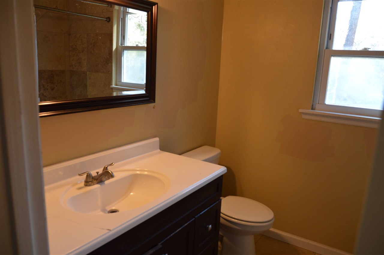 4385 Amber Valley Road Tallahassee, FL 32312 - Photo 6 of 25 Gallery Image 6