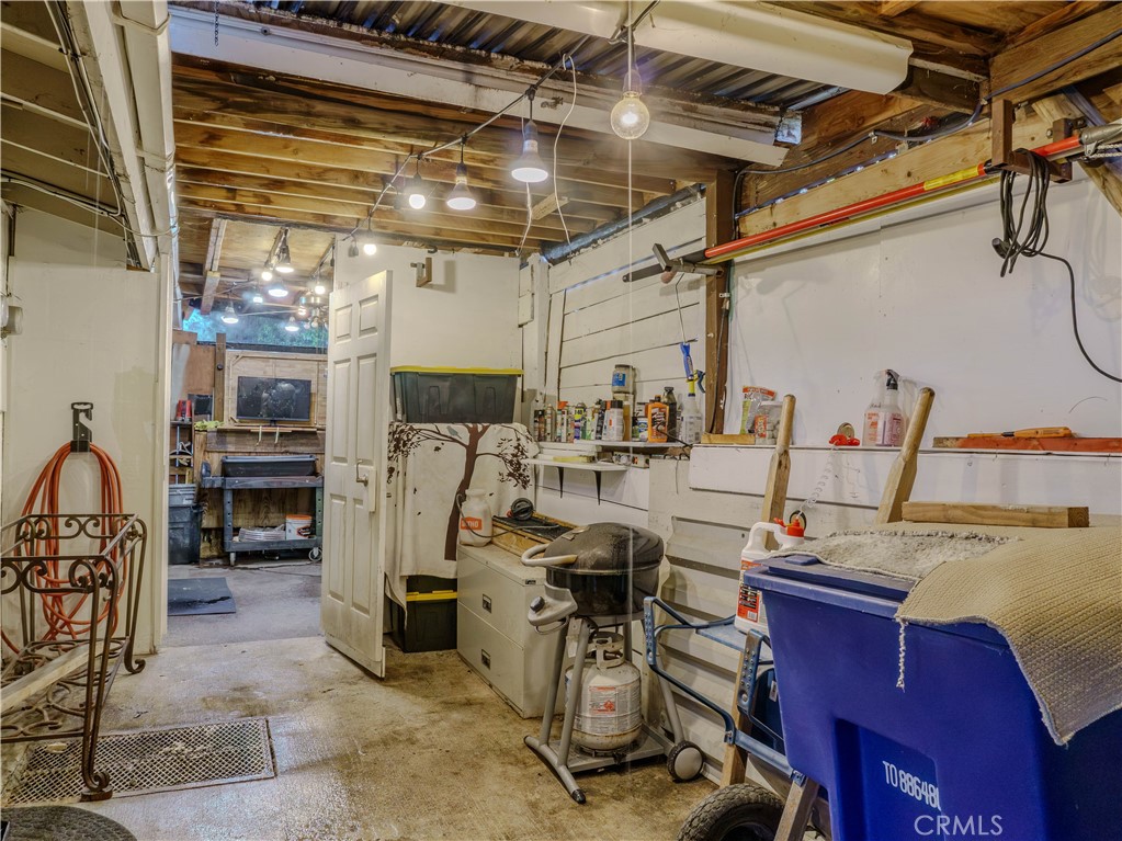 9413 Garfield Street Riverside, CA 92503 - Photo 26 of 33 a view of a room with gym equipment